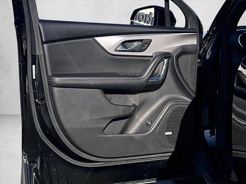 Used 2021 Chevrolet Blazer LT w/ Sound & Technology Package image 17