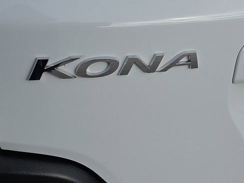 Used 2020 Hyundai Kona SE image 8