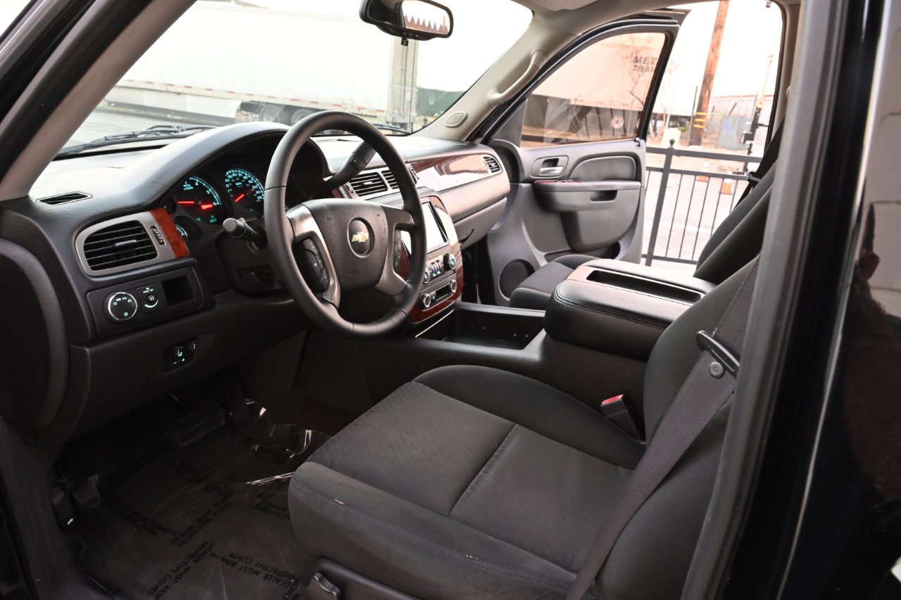 Used 2011 Chevrolet Avalanche LS RWD image 10
