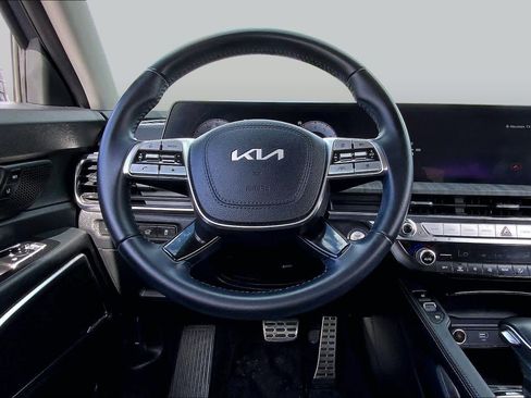 Used 2024 Kia Telluride SX FWD image 6