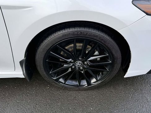 Used 2022 Toyota Camry XSE image 7