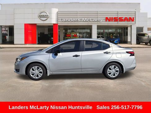Used 2025 Nissan Versa S w/ Trunk Package FWD image 8