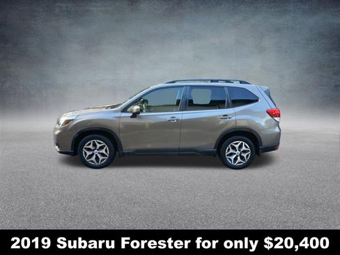 Used 2019 Subaru Forester Premium w/ All-Weather Package image 2