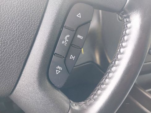 Used 2023 GMC Savana 3500 LS image 18