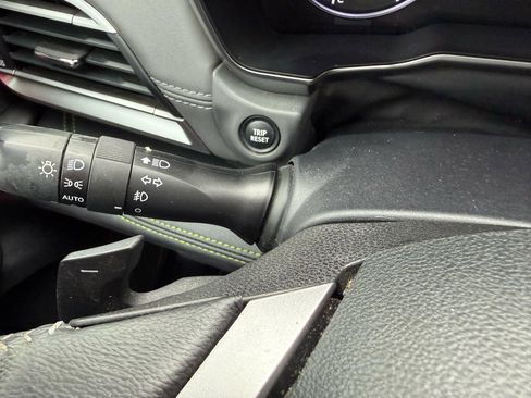 Used 2020 Subaru Outback Onyx Edition XT w/ Popular Package #2 image 11