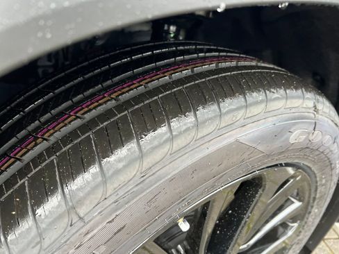 New 2026 Toyota Highlander XSE image 28