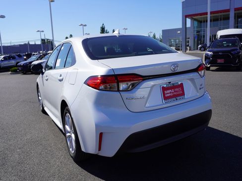 New 2026 Toyota Corolla LE image 8