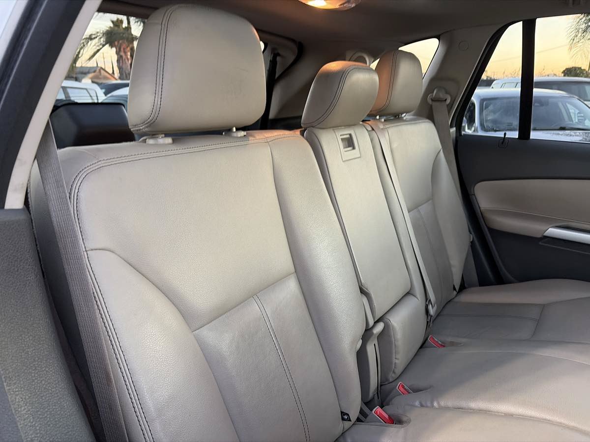 Used 2013 Ford Edge Limited FWD image 23