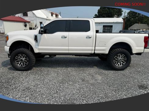 Used 2019 Ford F250 Platinum w/ Platinum Ultimate Package AWD/4WD image 2