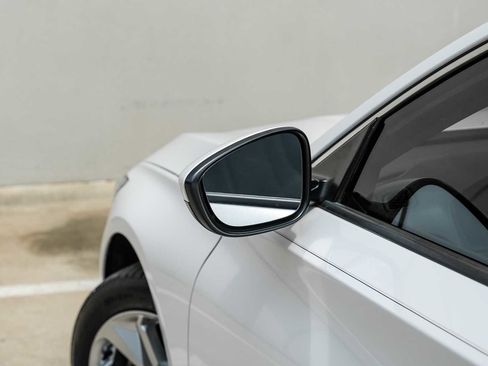 Used 2018 Honda Accord LX image 40