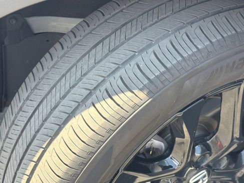 Used 2025 Honda HR-V Sport image 19