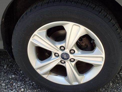 Used 2015 Ford Escape SE w/ Equipment Group 201A AWD/4WD image 7