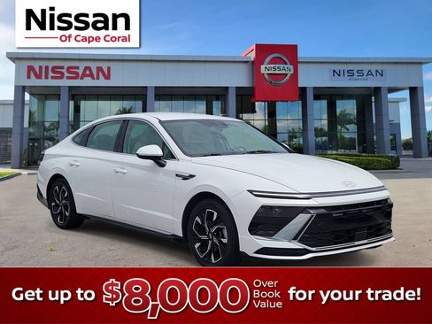 Used 2024 Hyundai Sonata SEL FWD image 1