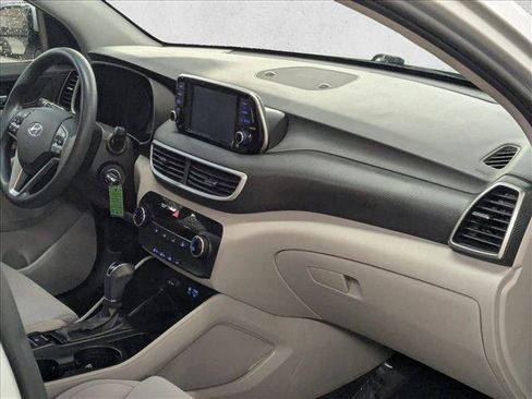 Used 2019 Hyundai Tucson SE image 23