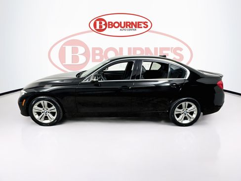 Used 2017 BMW 330i xDrive Sedan AWD/4WD image 6