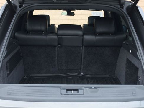 Used 2016 Land Rover Range Rover Supercharged AWD/4WD image 12