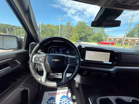 Certified 2023 Chevrolet Silverado 1500 LT AWD/4WD image 16