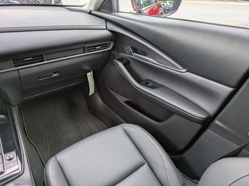 Certified 2025 MAZDA CX-30 AWD 2.5 S w/ Select Sport Pkg image 17
