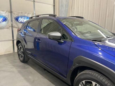Used 2025 Subaru Crosstrek 2.0i Premium image 4