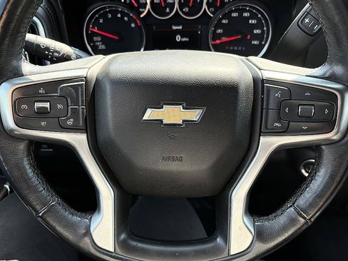 Used 2021 Chevrolet Silverado 1500 LT AWD/4WD image 19
