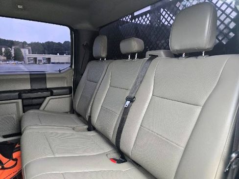 Used 2022 Ford F550 4x4 Crew Cab Super Duty w/ Power Equipment Group image 20