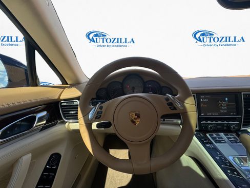 Used 2013 Porsche Panamera image 9