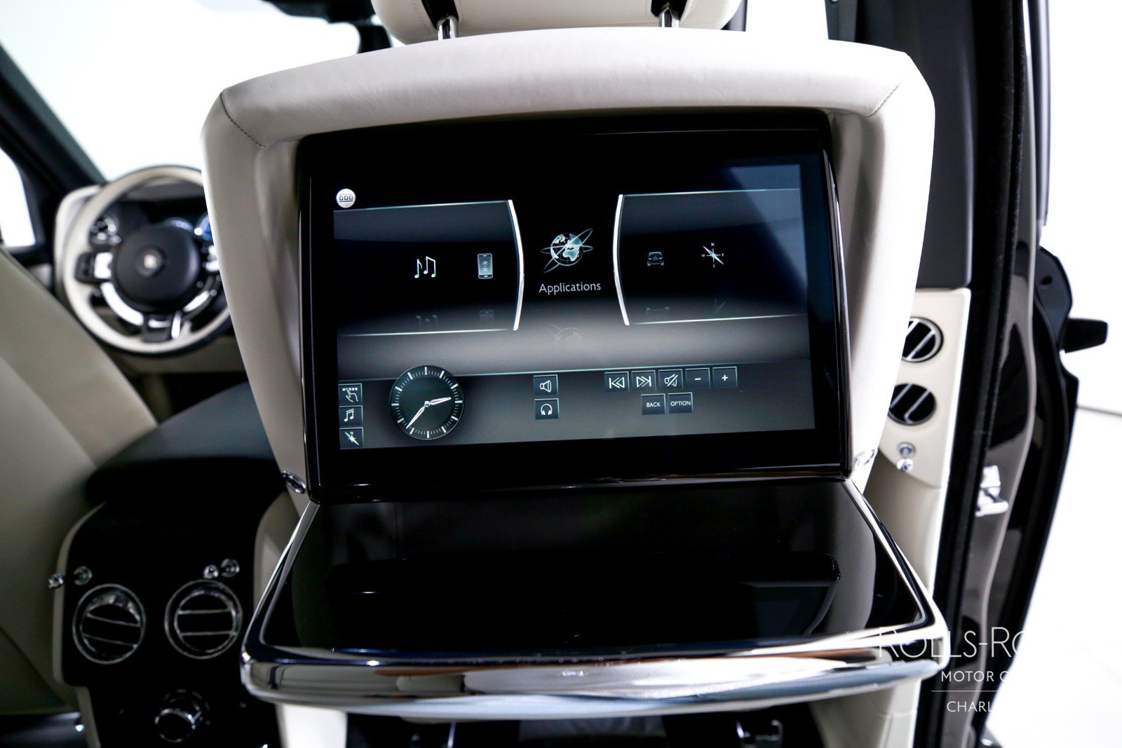 Used 2023 Rolls-Royce Cullinan w/ Cullinan Package AWD/4WD image 31