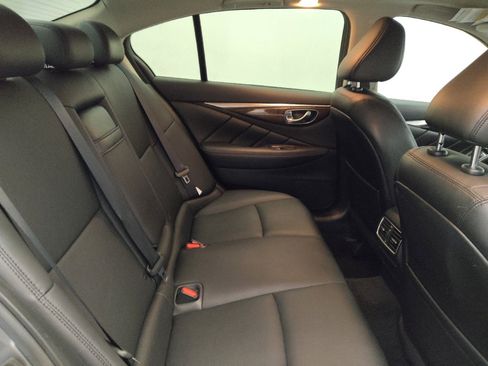 Used 2018 INFINITI Q50 Luxe RWD image 19