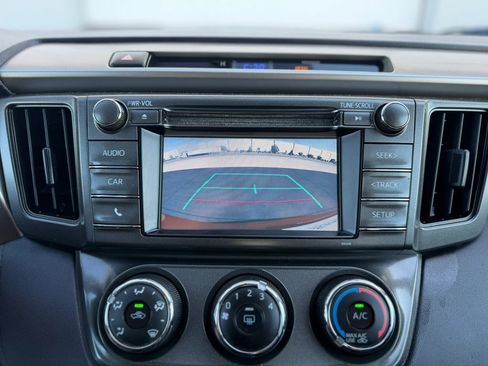 Used 2015 Toyota RAV4 LE AWD/4WD image 19