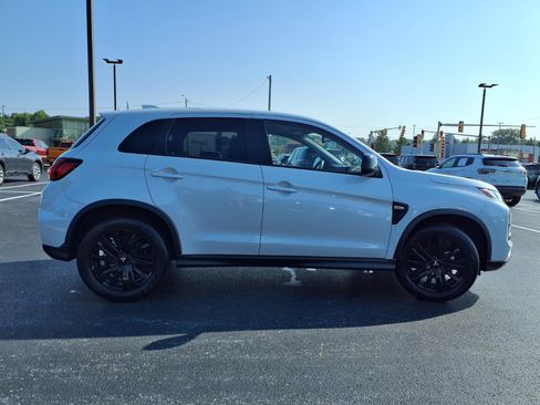 Used 2025 Mitsubishi Outlander Sport LE AWD/4WD image 31