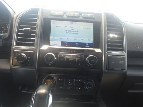 Used 2020 Ford F150 XLT w/ Equipment Group 302A Luxury AWD/4WD image 24