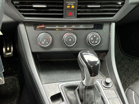 Used 2023 Volkswagen Jetta Sport FWD image 10