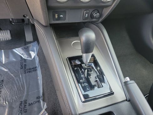 Used 2021 Mitsubishi Outlander Sport ES FWD image 24