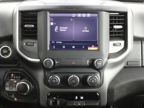 Used 2022 RAM 1500 Big Horn image 30