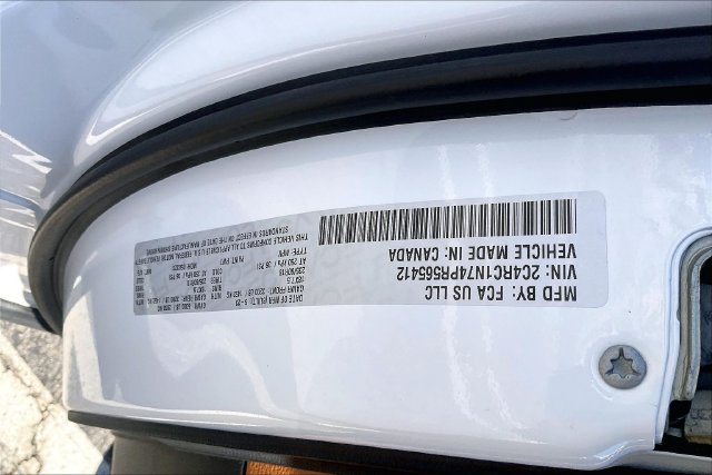 Used 2023 Chrysler Pacifica Pinnacle FWD image 33