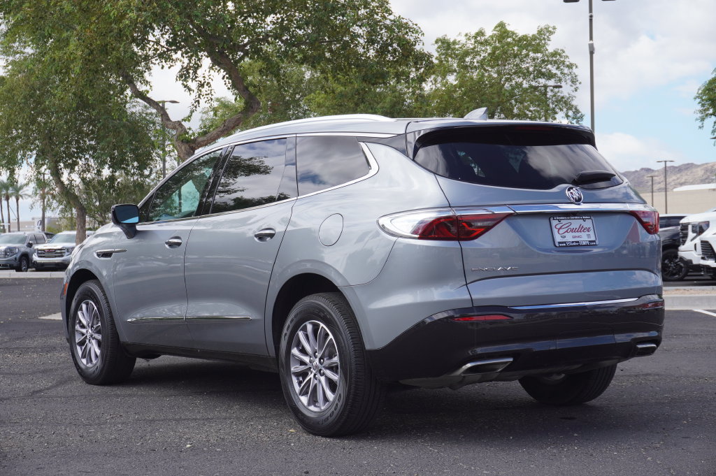 Used 2023 Buick Enclave Essence FWD image 4