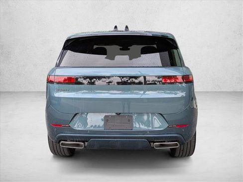 New 2026 Land Rover Range Rover Sport Dynamic SE AWD/4WD image 7