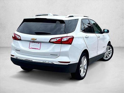 Used 2021 Chevrolet Equinox Premier FWD image 2