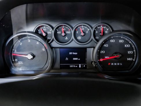 Used 2024 Chevrolet Silverado 2500 W/T image 19