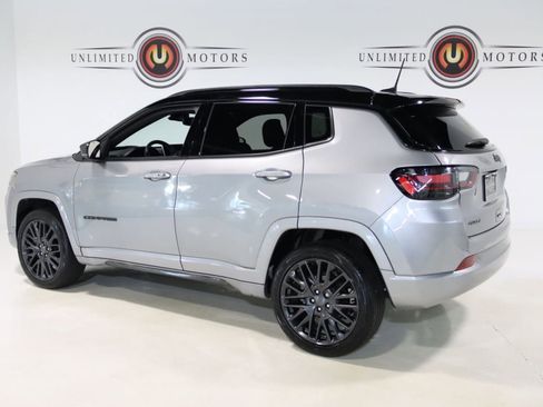 Used 2022 Jeep Compass High Altitude AWD/4WD image 3