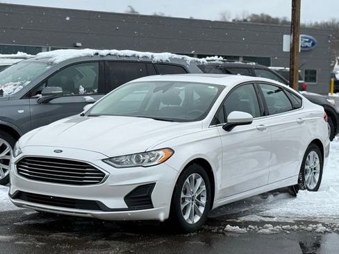 Certified 2020 Ford Fusion SE image 28