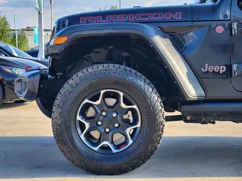 Used 2023 Jeep Wrangler Unlimited Rubicon AWD/4WD image 9