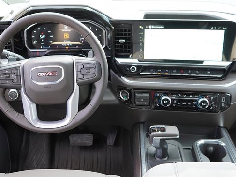 New 2026 GMC Sierra 1500 SLT image 21
