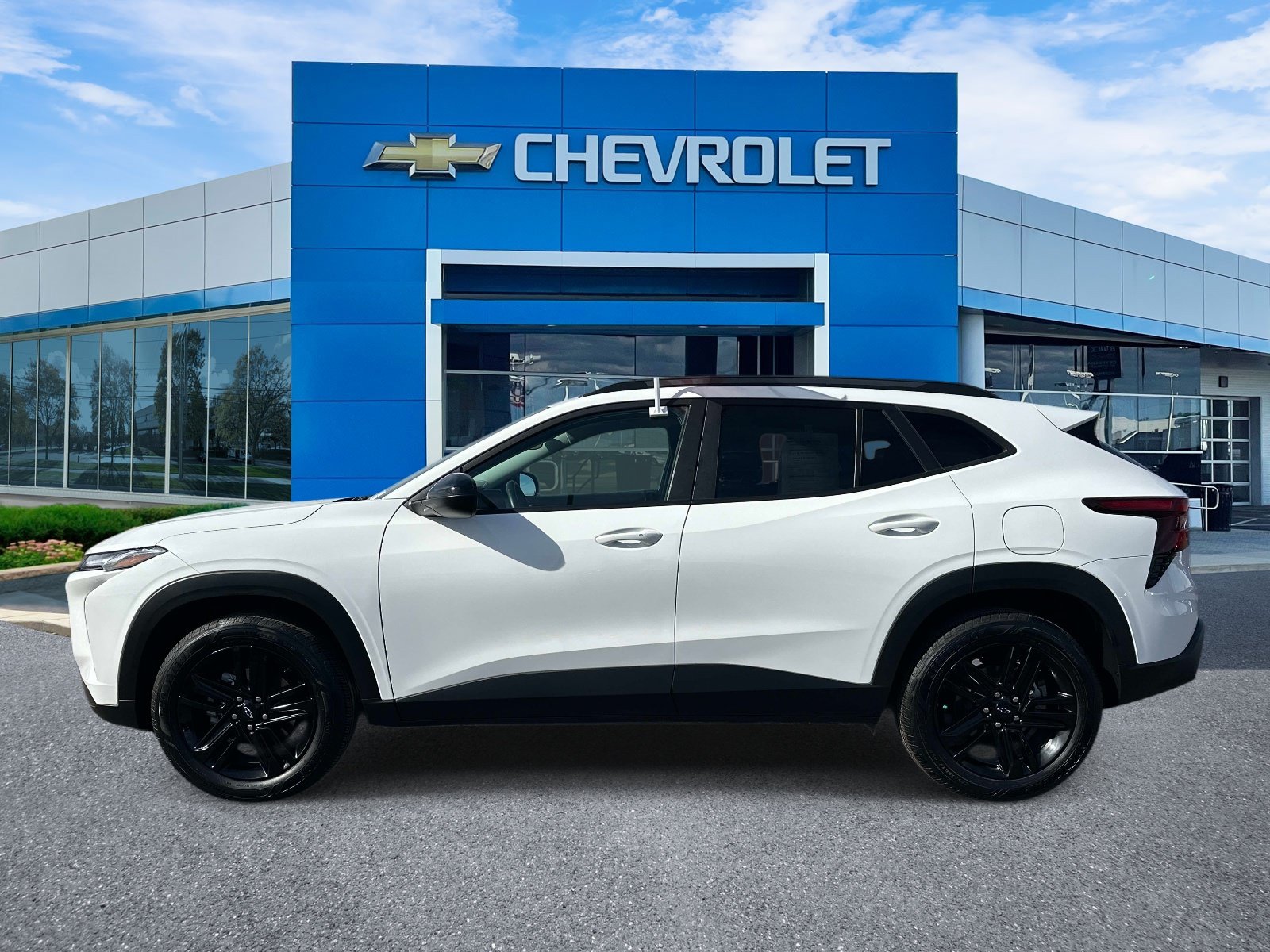 Used 2025 Chevrolet Trax ACTIV w/ Driver Confidence Package FWD image 5