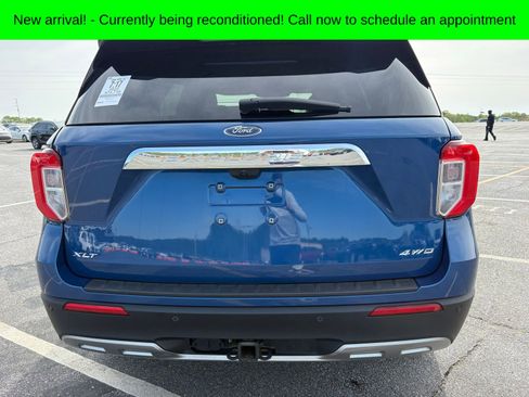 Used 2023 Ford Explorer XLT w/ Equipment Group 202A image 4