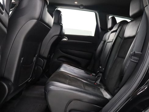 Used 2017 Jeep Grand Cherokee Altitude AWD/4WD image 17