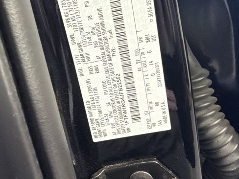 Certified 2018 Ford F150 Raptor w/ Equipment Group 802A Luxury image 31