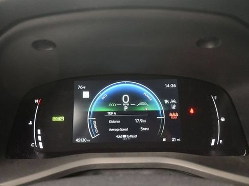 Used 2025 Toyota Camry LE FWD image 10