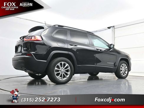 Used 2022 Jeep Cherokee Latitude Lux AWD/4WD image 25
