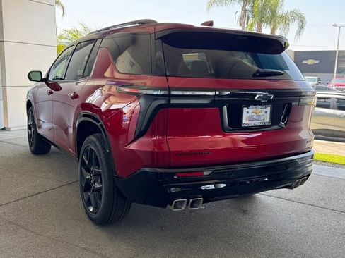 New 2026 Chevrolet Traverse RS w/ LPO, Floor Liner Package FWD image 3